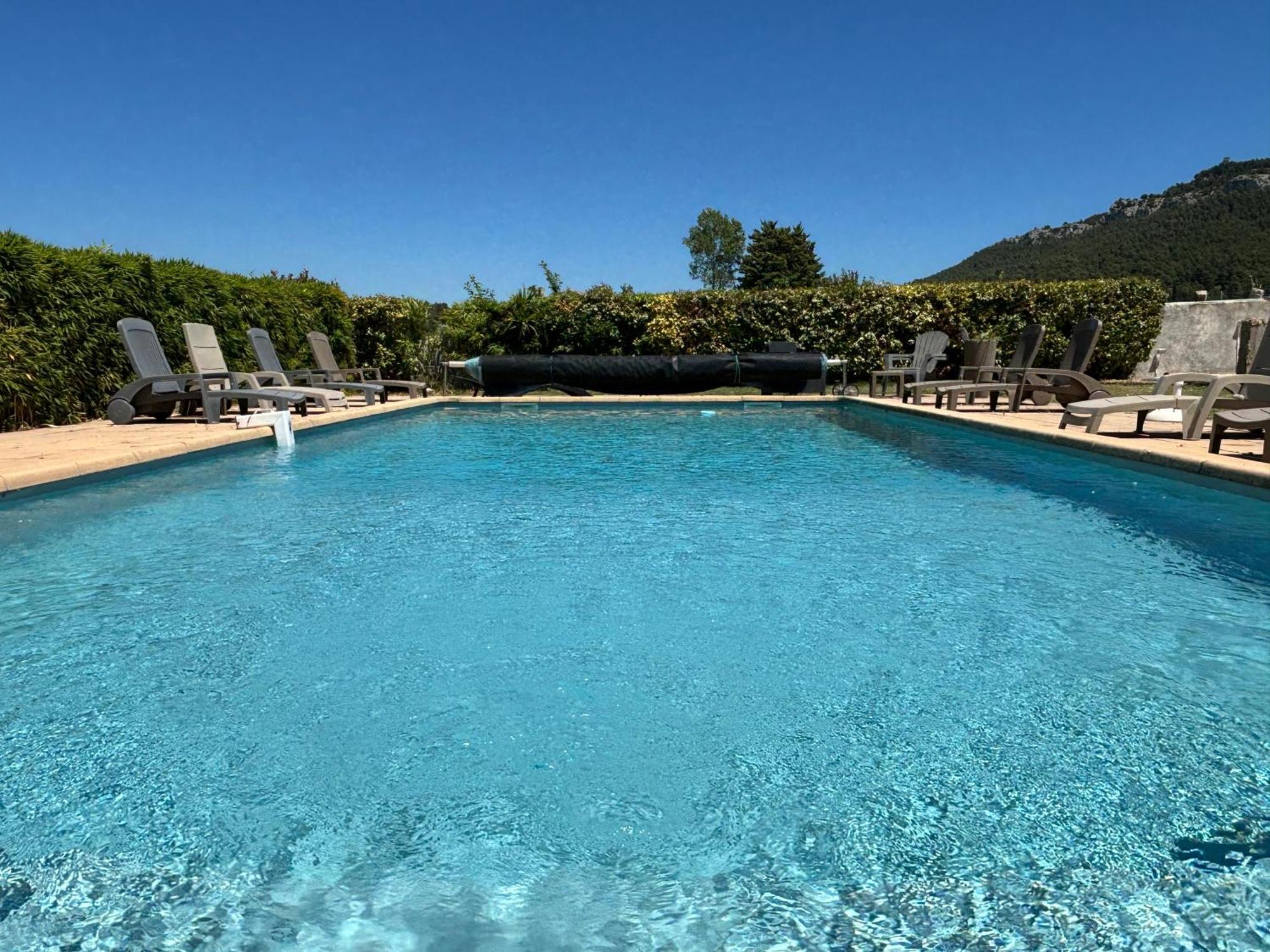 Appart. 4 Pers A 6 Kms De Cassis Avec Acces Piscine Roquefort-la-Bédoule Dış mekan fotoğraf