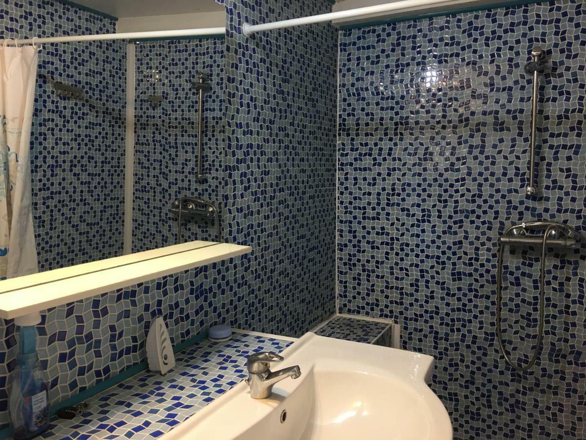 Appart. 4 Pers A 6 Kms De Cassis Avec Acces Piscine Roquefort-la-Bédoule Dış mekan fotoğraf
